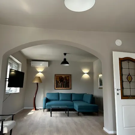 Apartment Number 6 - Complex *