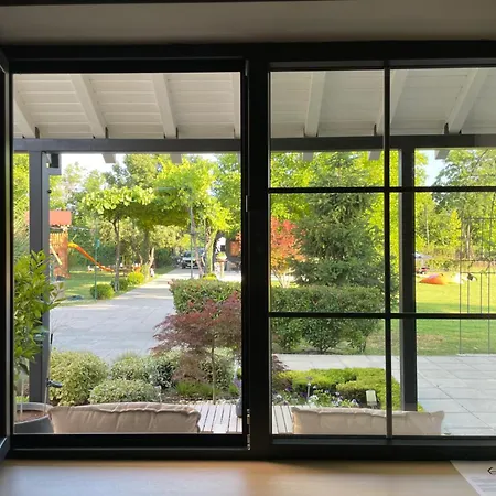 Number 6 - Complex Apartment *