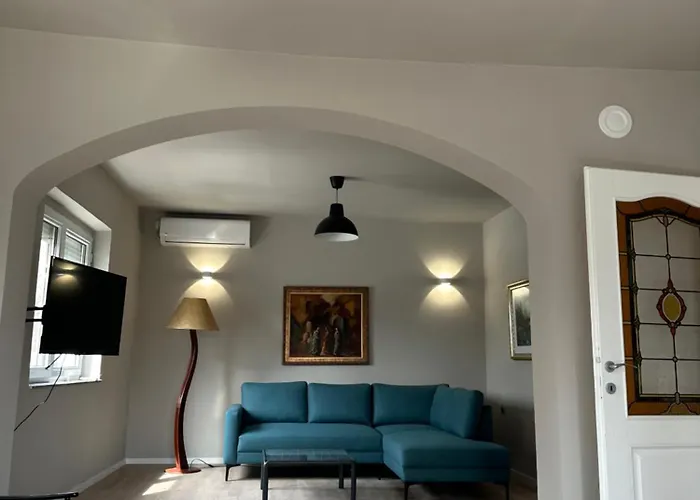 Appartement Number 6 - Complex *