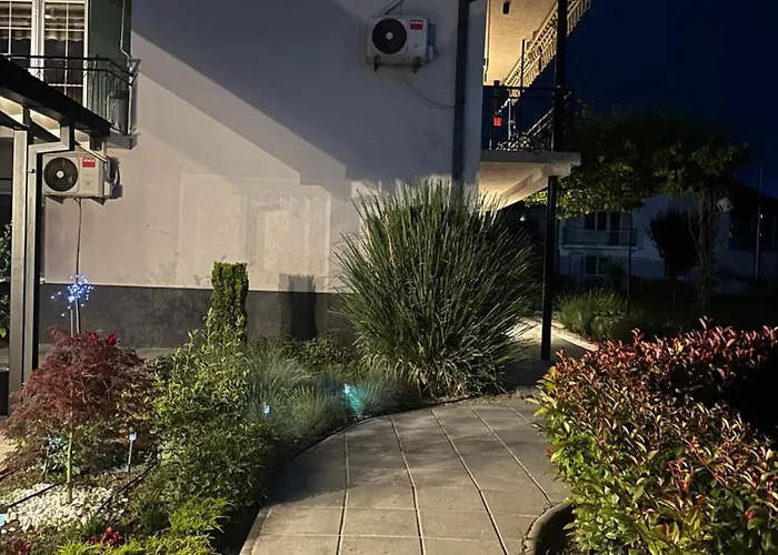 Appartement Number 6 - Complex *