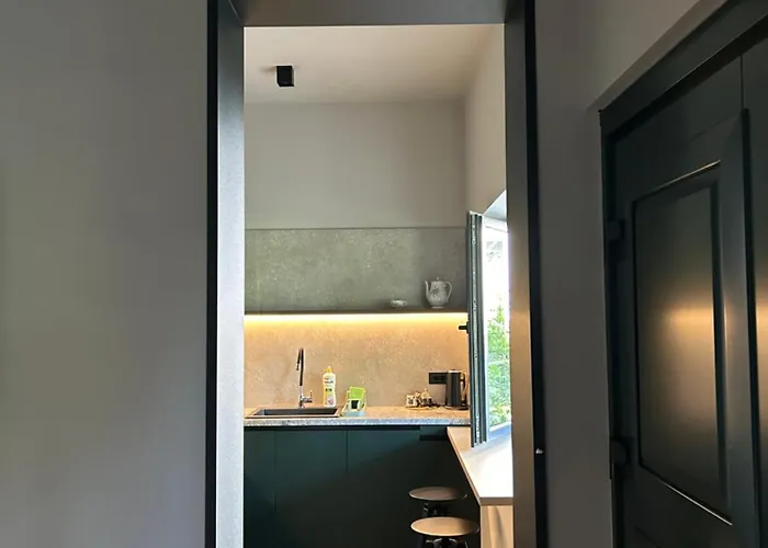 Number 6 - Complex Appartement *