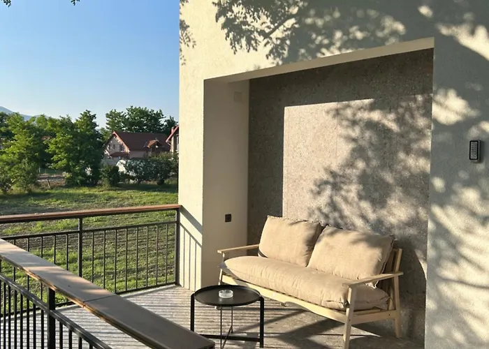 Appartement Number 6 - Complex *