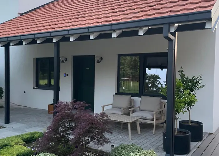 Number 6 - Complex Apartment *